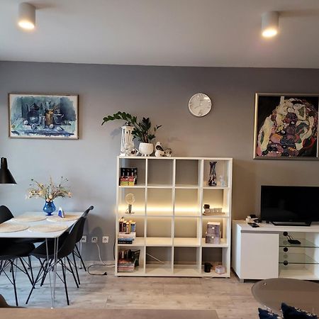 Apartament Lilla 옐레니아구라 외부 사진