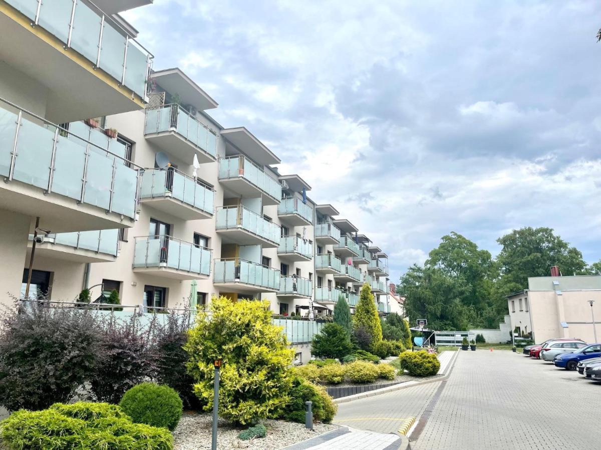 Apartament Lilla 옐레니아구라 외부 사진