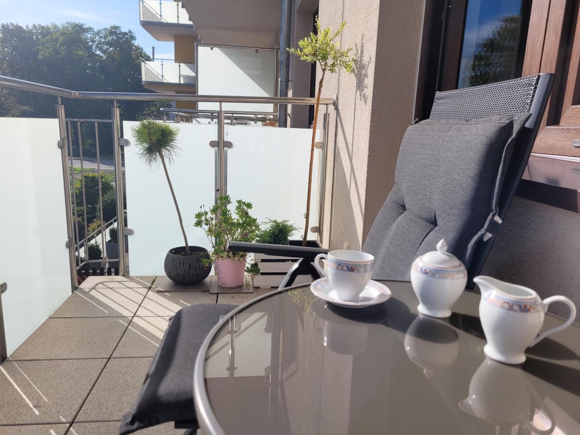 Apartament Lilla 옐레니아구라 외부 사진