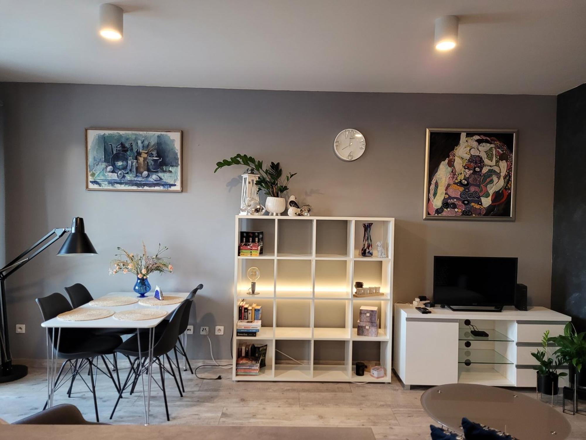 Apartament Lilla 옐레니아구라 외부 사진